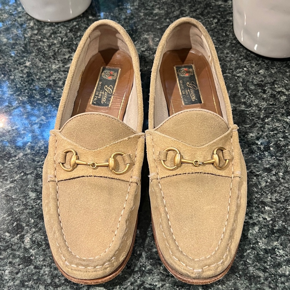 GUCCI 1953 Horsebit Labrador Beige Suede Loafers
